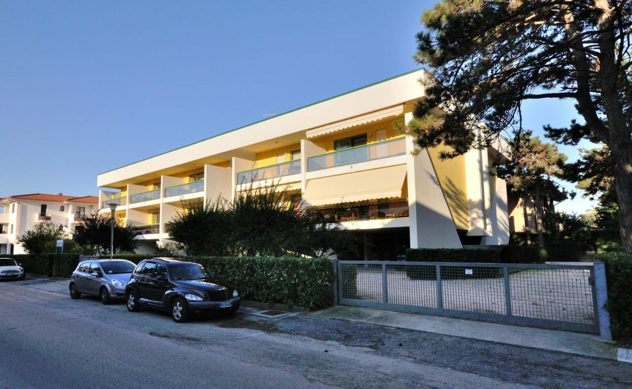 Condominio Croce del Sud Bibione Esterno foto